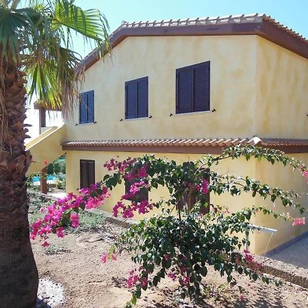 Appartamento In Splendido E Riservato Villaggio, Marina Di Tertenìa Eksteriør billede