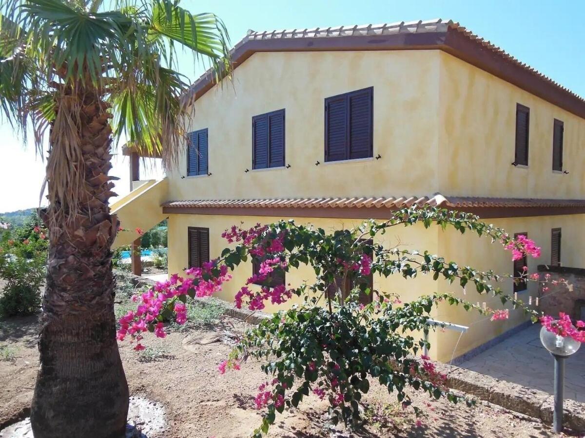 Appartamento In Splendido E Riservato Villaggio, Marina Di Tertenìa Eksteriør billede