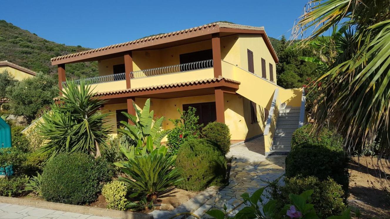Appartamento In Splendido E Riservato Villaggio, Marina Di Tertenìa Eksteriør billede