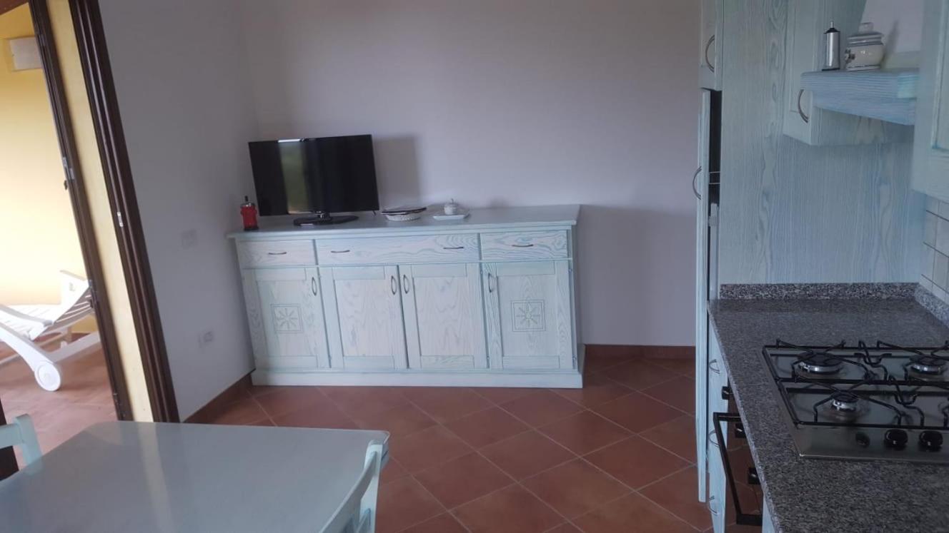 Appartamento In Splendido E Riservato Villaggio, Marina Di Tertenìa Eksteriør billede
